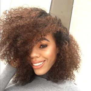 Meet your Posher, Amari